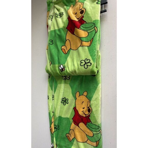 Disney Winnie The Pooh St Patrick’s Day Green Clovers Bees Throw Blanket 50 X 70 - Picture 12 of 14